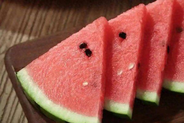 双融配资 入伏要忌口！少吃西瓜桃子，多吃这3样清热败火祛暑
